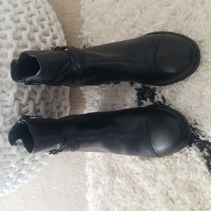 Black boots